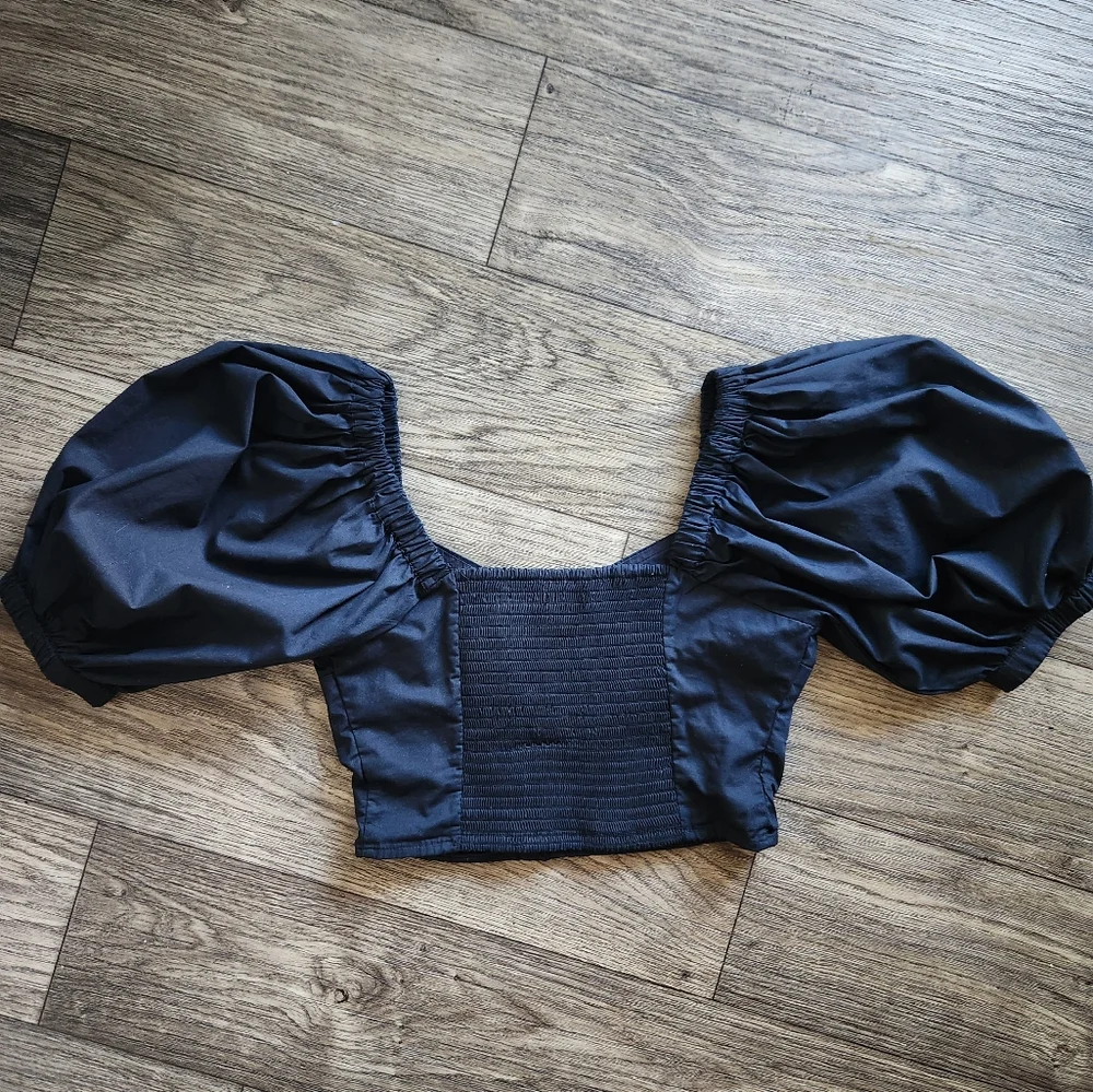 Abercrombie & Fitch Black Puff Sleeve Top Size Small